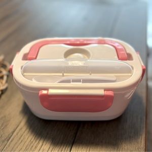 Lunch box that can be heated